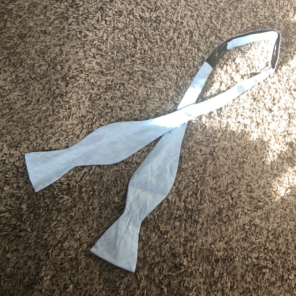 Linen Bow Tie